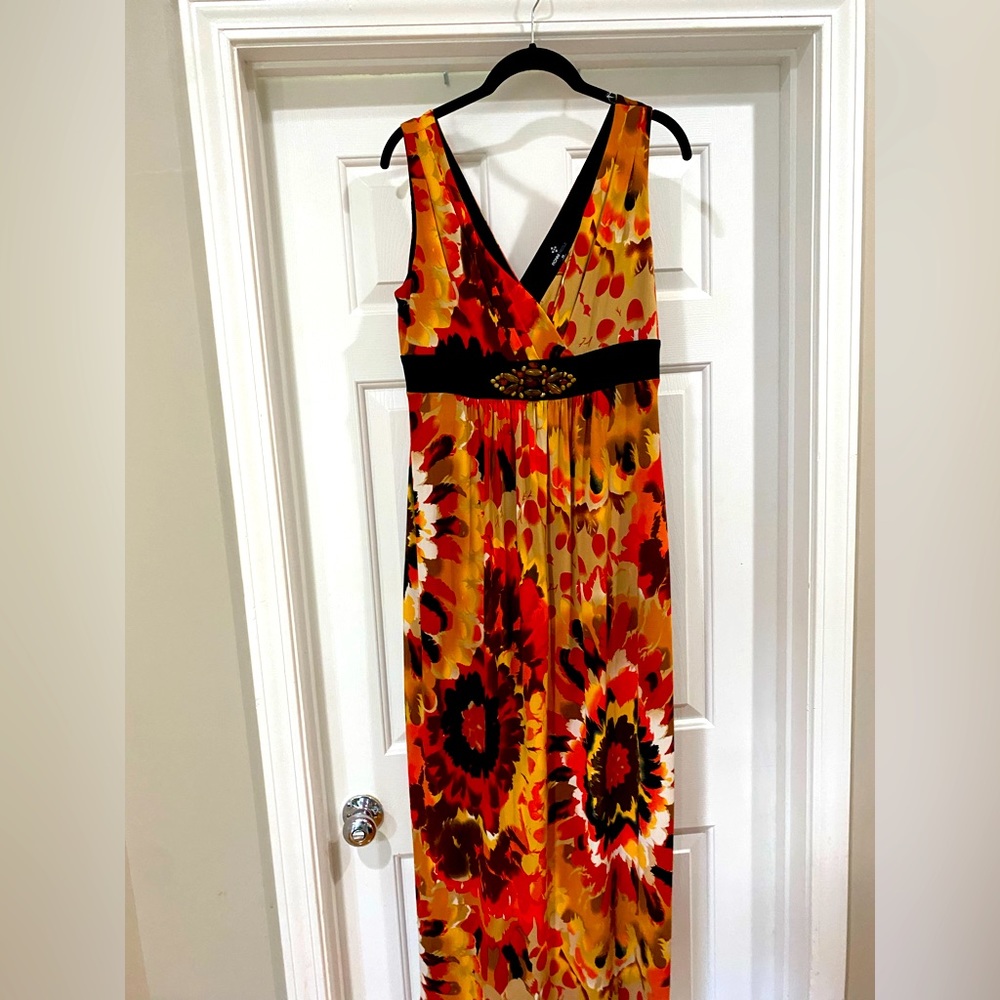 Ronni Nicole Dress - NWOT - Size: 10